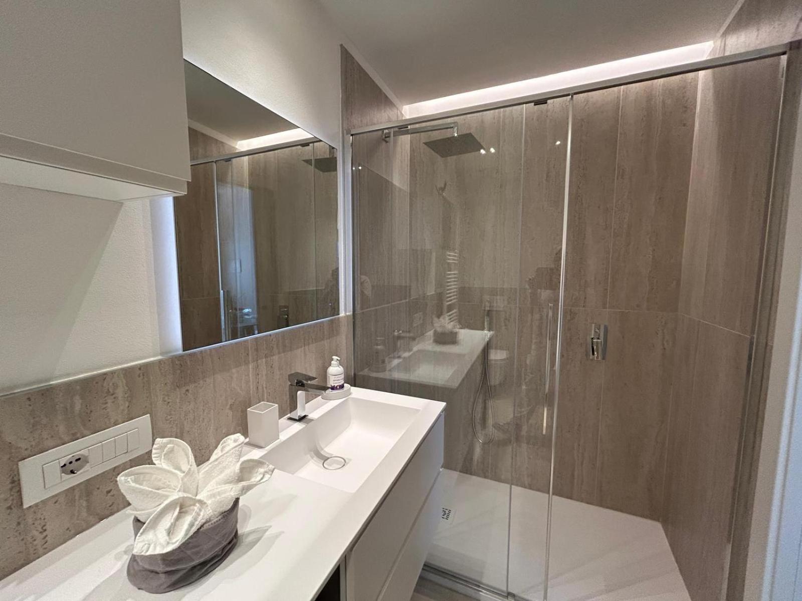 Vittorio Emanuele Apartment - Downtown Como Zewnętrze zdjęcie